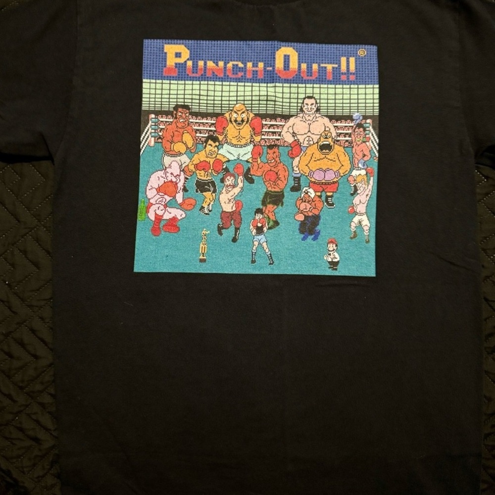 Mike Tyson punch out shirt. Mens sz Small. Gently worn